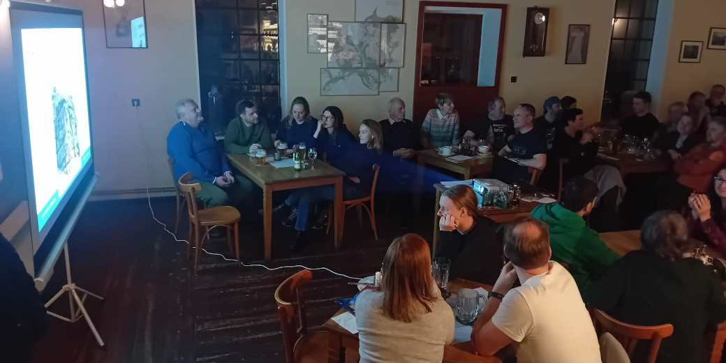 V hospodském kvízu týmy poměřovaly své vědomosti v oblasti ochrany přírody a CHKO Kokořínsko – Máchův kraj.